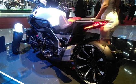 Auto Expo 2016: Honda Neowing Concept Showcased