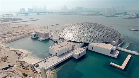 Louvre Abu Dhabi - Close Up - AVROTROS.nl | Abu dhabi, Architecture ...