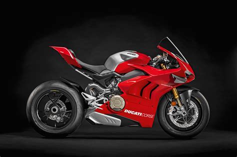 Ducati Announces Panigale V4 R Track Special Ahead of 2018 Milan Motorcycle Show