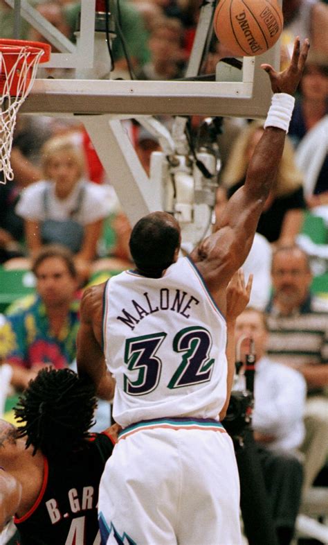 20 years ago: MVP Karl Malone an MIA as Jazz bow out