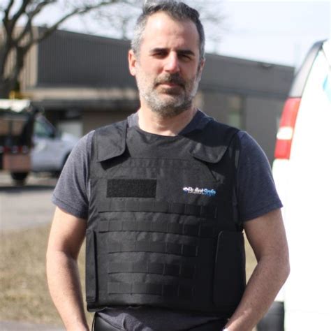 Buying a Bulletproof Vest? Here's How To Find The Best One