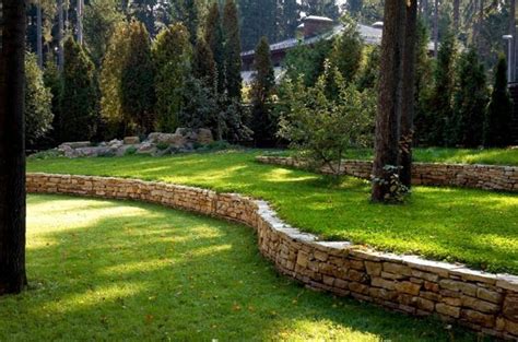 25 Beautiful Hill Landscaping Ideas and Terracing Inspirations