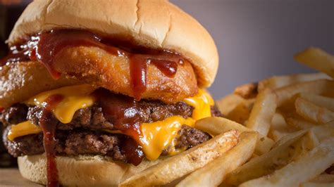 25 Best Fast Food Burgers | Top Chains Ranked | List Monster