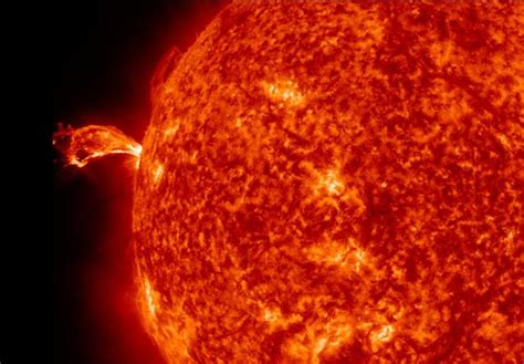 Space Weather: Sunspots, Solar Flares, and More Solar Activity | The Old Farmer's Almanac