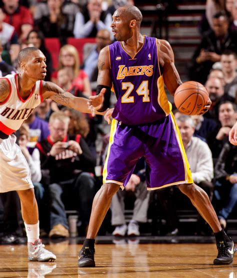 NBA Sneaker Watch // Kobe Bryant Debuts Nike Kobe 8 Elite and Drops 47 ...