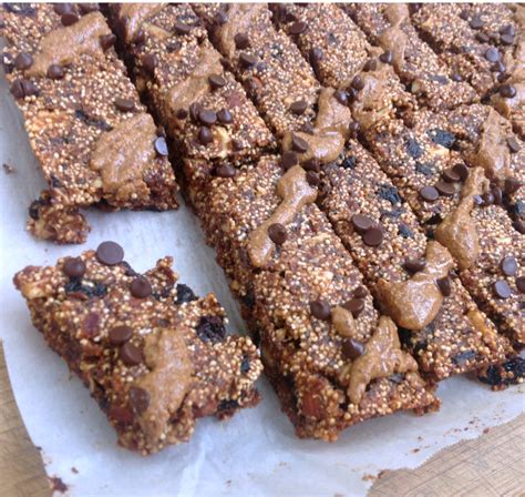 Chewy Snack Bars Loaded with Health - ARTISTIC VEGAN