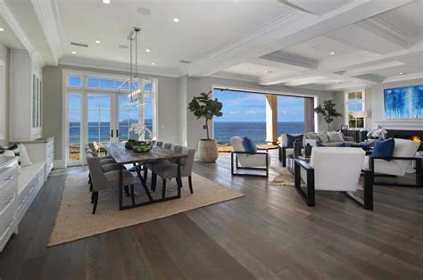 Southern California beach house with a fresh take on casual decor