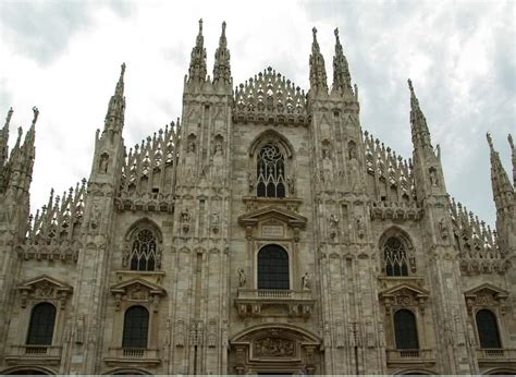 Top 10 Largest Churches In The World - The Mysterious World