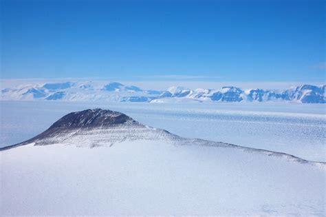 British Antarctic Expedition, 1910-1913 — tealin: Writing my post on the Beardmore Glacier...