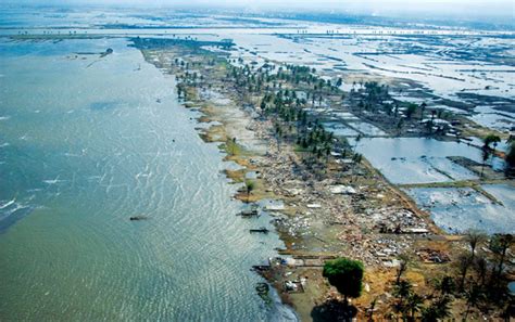 Benchmarks: December 26, 2004: Indian Ocean tsunami strikes