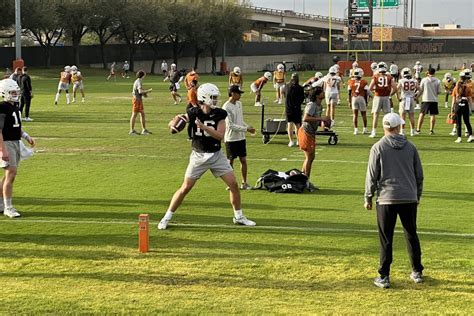 Texas football showboats Arch Manning at team practice, and fans are raving