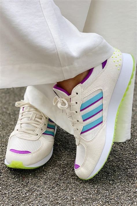 Witte ADIDAS Lage sneakers SPECIAL 21 W | Sneakers, Adidas, Adidas ...