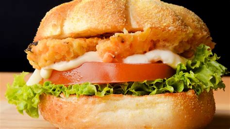 Best Sauce for Fish Burger [10 Delicious Ideas]