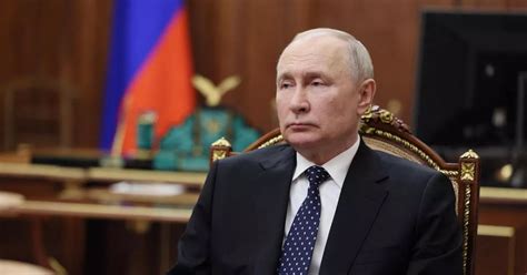 UK hits Russia with wide-ranging new sanctions as Putin's war sees gold and oil targeted - World ...