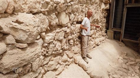 Parts of the Jerusalem wall from the First Temple period found | المركز ...