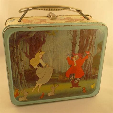 1000+ images about Old Lunch Boxes on Pinterest | Vinyls, Metals and Walt disney