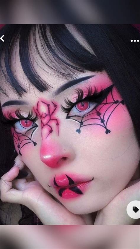 Dracula Laura make up | Anime eye makeup, Cute eye makeup, Eye makeup art