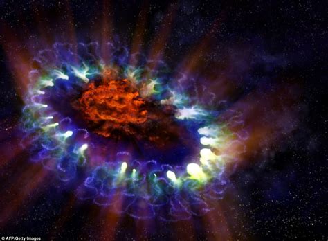 Supernova revealed in stunning detail: Massive dust remnants from an ...