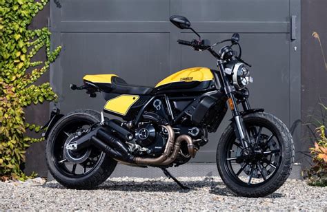 2019 Ducati Scrambler Full Throttle and Cafe Racer, Icon and Desert ...