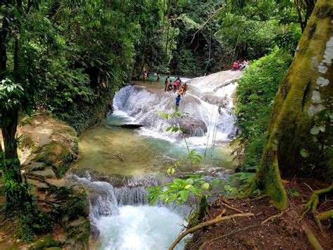 Waterfalls in Jamaica: 10 Little-Known Spots Not to Miss on Vacation