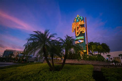 Universal's Cabana Bay Beach Resort Review - Disney Tourist Blog