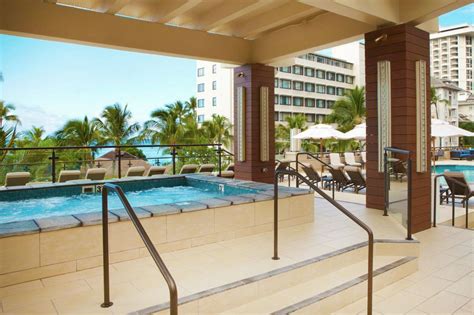 Hyatt Regency Waikiki Beach Resort and Spa Day Pass | ResortPass