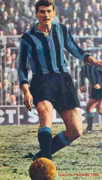 Giacinto Facchetti of Inter Milan in 1965. | Inter milan, Football team, Football