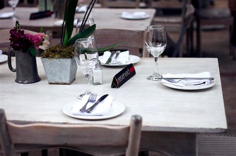 Premium Photo | Reserved table in the restaurant