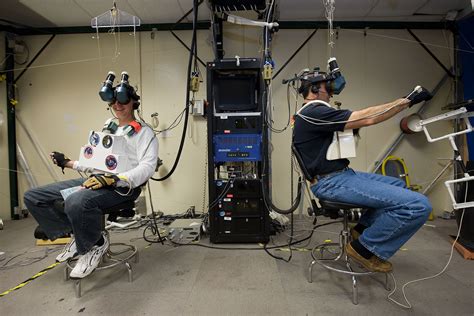 NASA enters virtual and augmented realities with new pilot projects