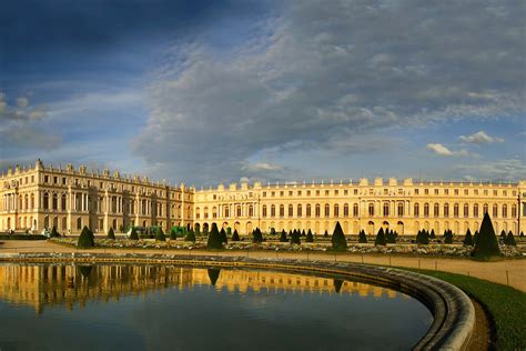 Palace of Versailles Tour - IntroducingParis.com