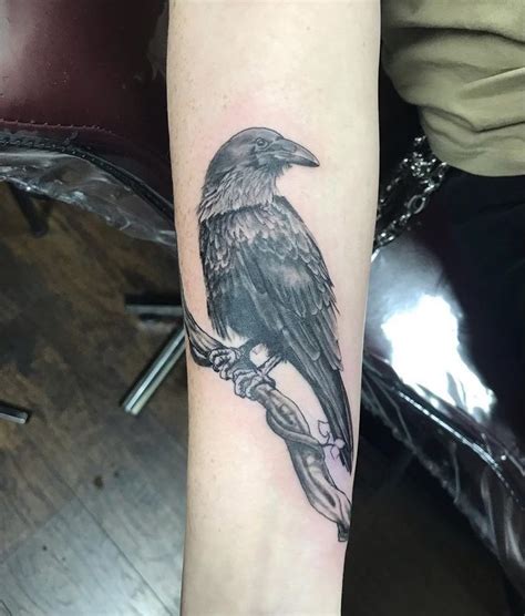 Raven tattoo | Raven tattoo, Tattoos, Birds tattoo