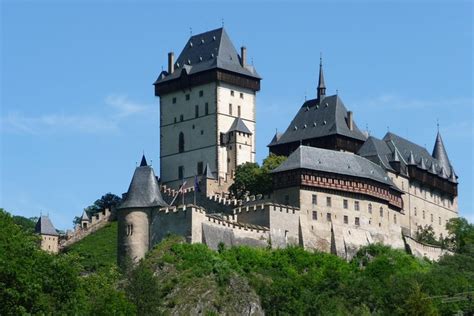 Half-day Private Tour of Karlstejn Castle from Prague. 2023