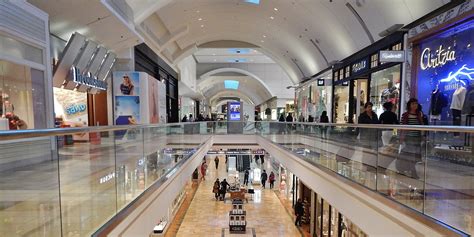 New Jersey’s Mall Scene Is Standing Tall, Even With the Threat of the ...