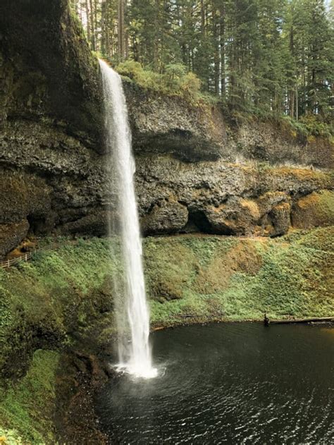 17 Best Waterfalls in Oregon You Can't Miss (Local's Guide)