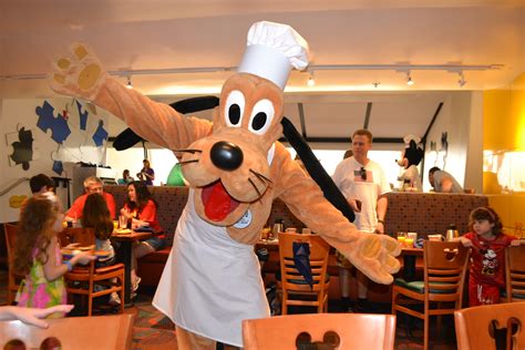 Chef Mickey’s: A Breakfast Review - Tips from the Disney Divas and Devos