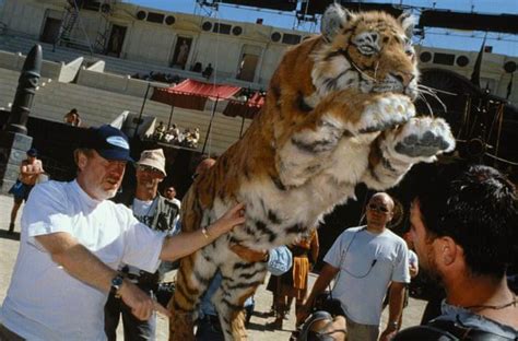 On the set of “Gladiator.” Behind the scenes. (2000) : r/Moviesinthemaking