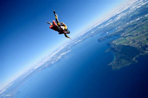 Tandem Skydiving Experience in Taupo - Klook