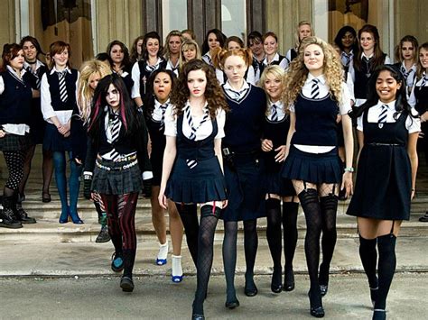 Things You Only Know If You Went To An All Girls School | Marie Claire UK