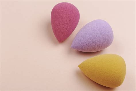 How To Clean Beauty Blenders and Makeup Brushes - Rejuvage