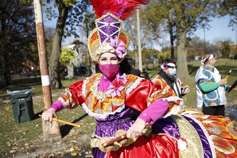 Lori Lightfoot Halloween Costume 2020 : What You Missed During Chicago ...