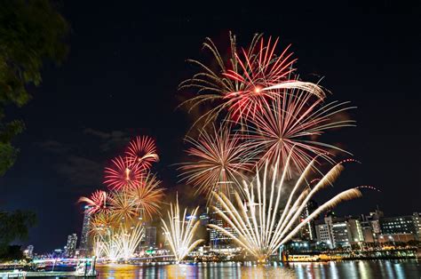 Long exposure photography - Fireworks | Ginolamo