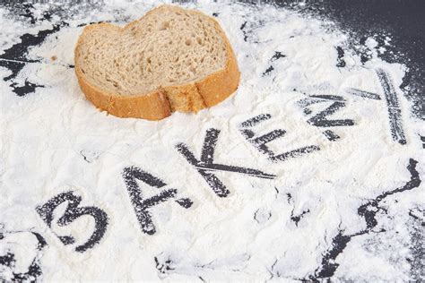 Word Bakery on the spilled flour on the black table - Creative Commons Bilder