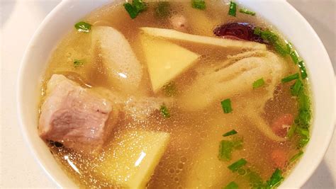 How to Make Bamboo Fungus and Winter Bamboo Shoot Pork Rib Soup for Health Benefits? - Microwave ...