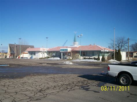 Howard Johnson's, Bay City | Notice that the roof was painte… | Flickr