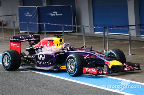 Sebastian Vettel, Red Bull Racing RB10 at Jerez January testing