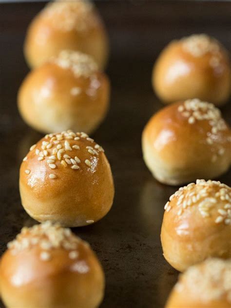 Perfect Party Appetizer: How to Make Mini Cheeseburgers