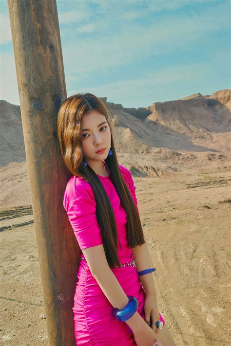 [HQ] ITZY 'Not Shy' Concept Teasers | kpopping