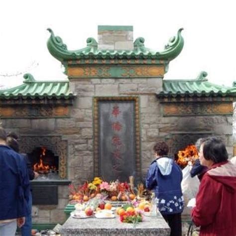Food Wednesday: Eastern Orthodox Lent & Chinese Foods for the Dead | WBEZ Chicago