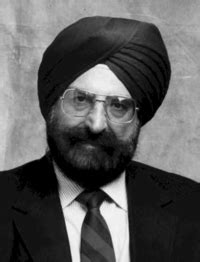 Narinder Singh Kapany - The unknown founder of optical fibers ...