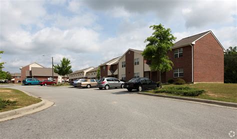 Laurel Oaks Apartments - Apartments in Durham, NC | Apartments.com